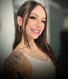 The gorgeous pornstar April Olsen 