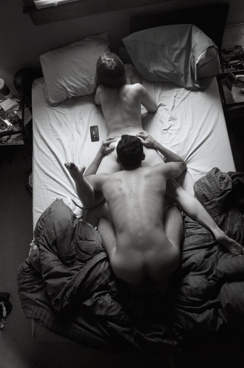 Artporn photo black and white witch man rims wife on bed 